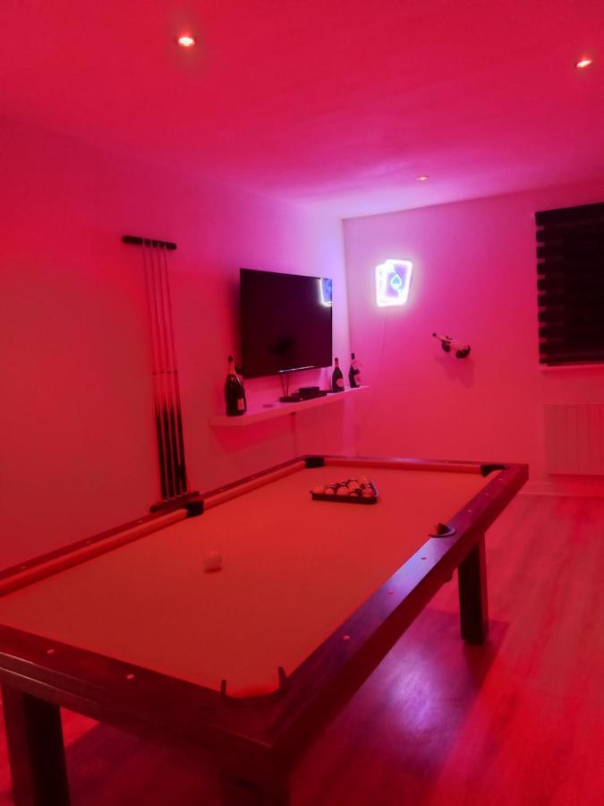 Game Room 에페르네이 외부 사진