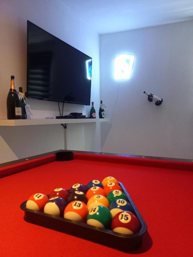Game Room 에페르네이 외부 사진