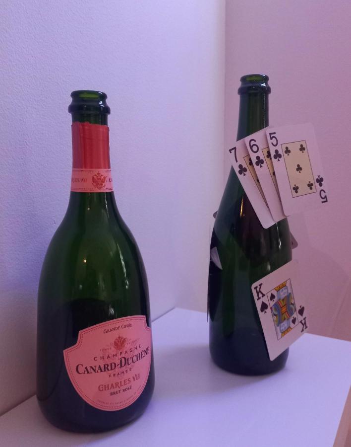 Game Room 에페르네이 외부 사진