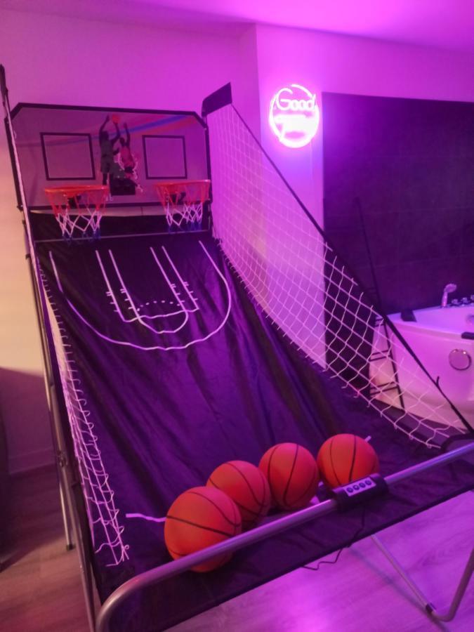 Game Room 에페르네이 외부 사진